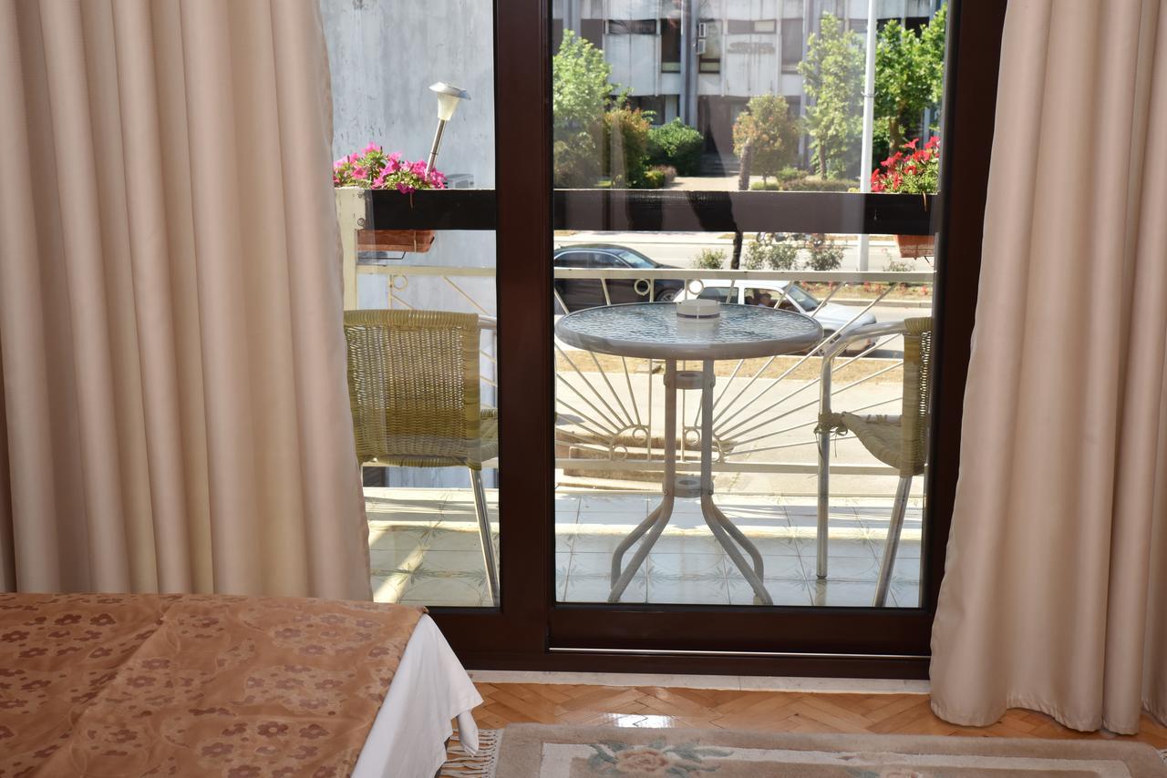 Guest House Evropa Ulcinj Exterior foto