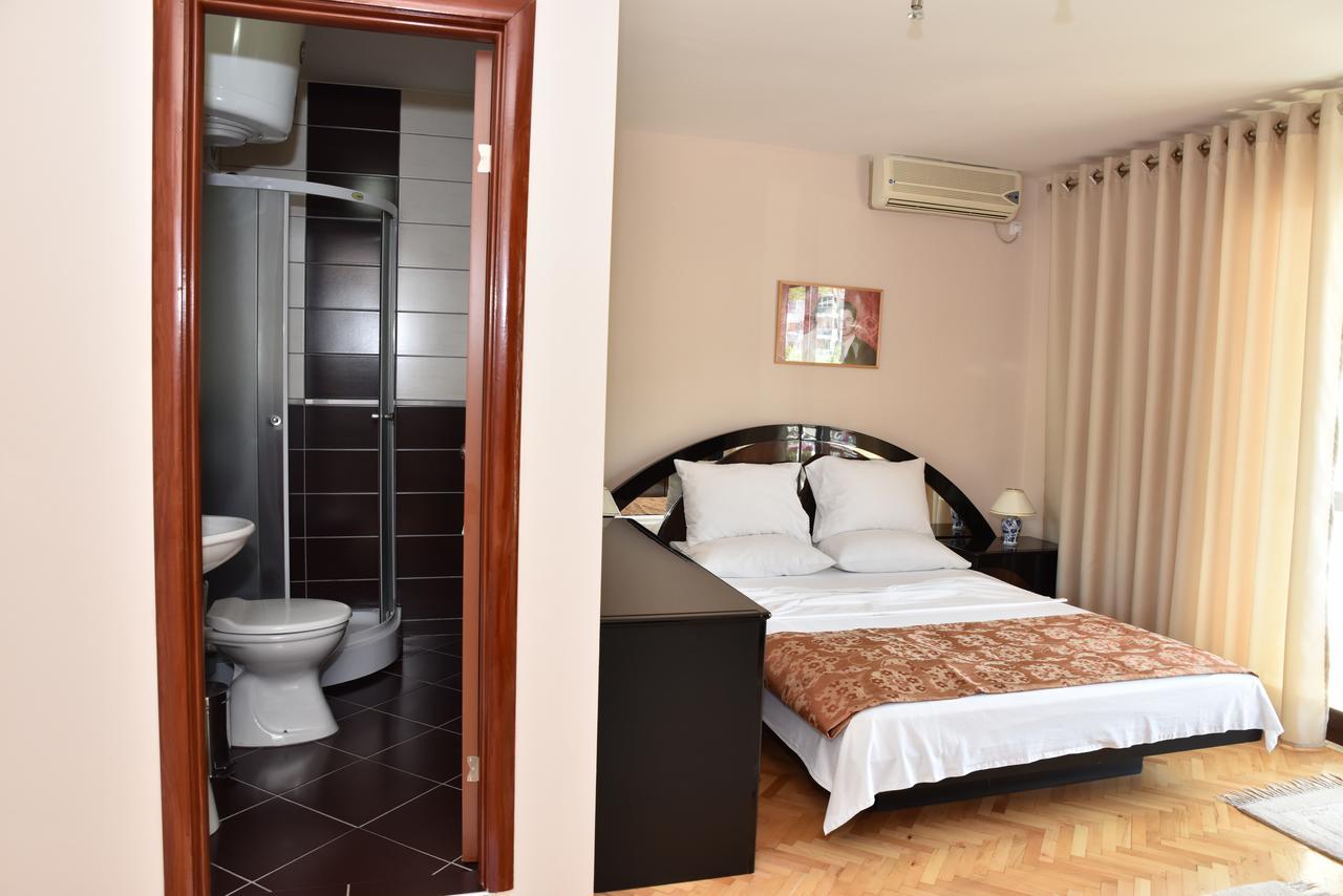 Guest House Evropa Ulcinj Exterior foto